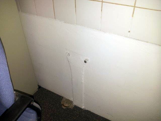 Zurückgebaute Entnahmestelle – Leitung bleibt in der Wand – typischer Mangel in einer Trinkwasserinstallation
